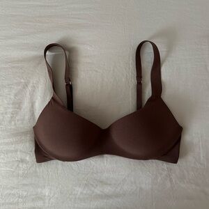 Victoria’s Secret pink bra